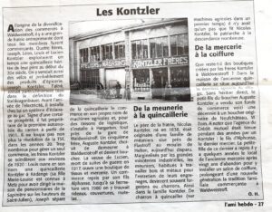 Coupure de presse intitulée « Les Kontzler », parue dans l'ami hebdo : trois colonnes de texte sur la fratrie de commerçants du village, et une photographie de la devanture « Ateliers et Magasins — Kontzler Frères ».